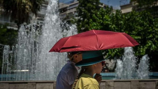 Νέο έκτακτο δελτίο από την ΕΜΥ: «Καμίνι» η χώρα για δεύτερη εβδομάδα – Έρχονται 43άρια από την Πέμπτη (20/7)