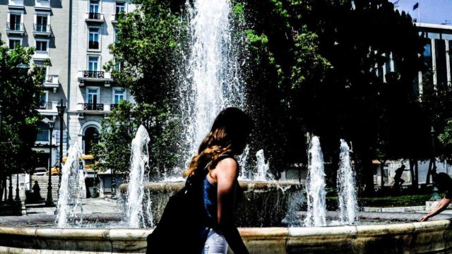 Καιρός σήμερα 12/7: Ο καύσωνας «Κλέων» φέρνει ακραία ζέστη – Πού θα σημειωθούν τα πρώτα 40άρια