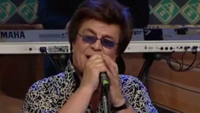 Πέθανε ο Βασίλης Κωνσταντινίδης των θρυλικών Idols