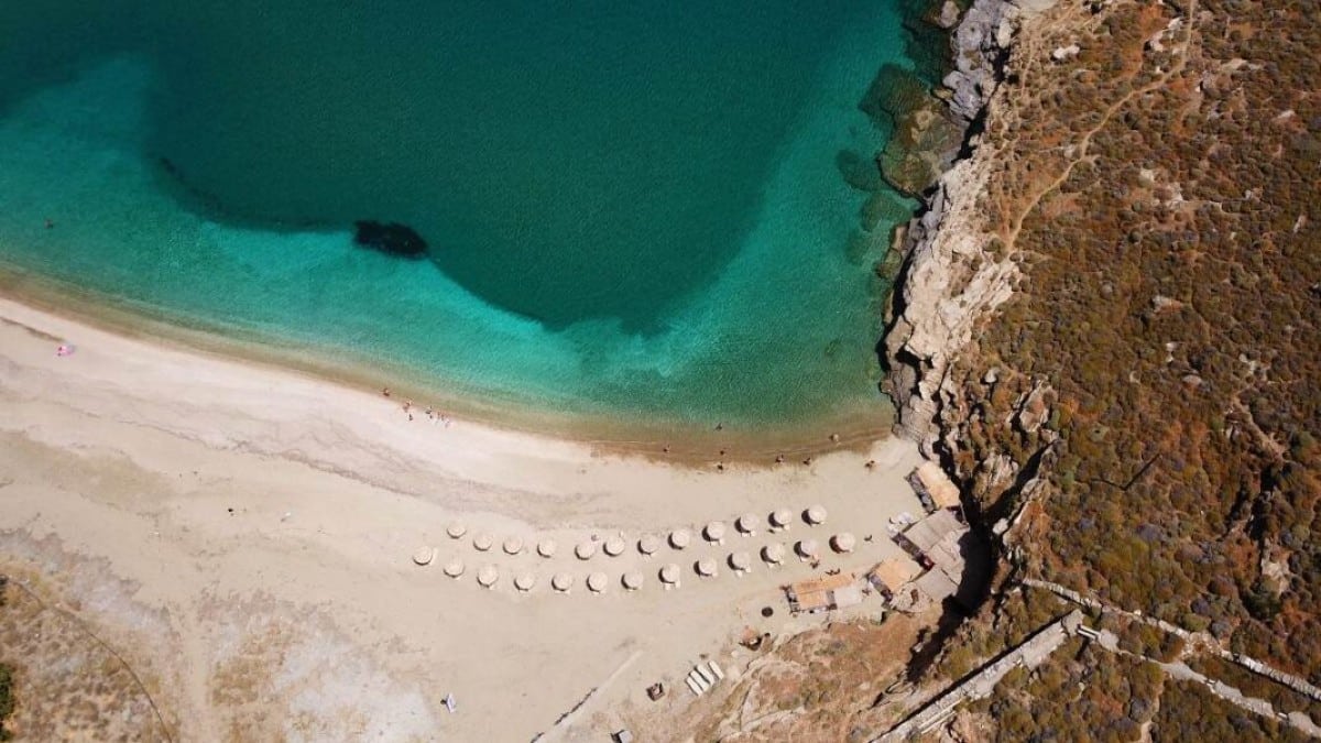 Ψάχνετε μια σύντομη απόδραση από την Αθήνα; 5+1 κοντινά και πανέμορφα νησιά για ένα καλοκαιρινό τριήμερο σε κάθε ευκαιρία