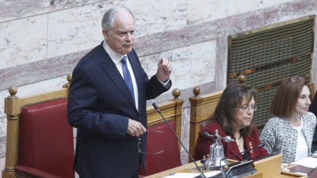 Εκλογή προέδρου της Βουλής: Ανανεώθηκε η θητεία του Κωνσταντίνου Τασούλα – Ποια κόμματα υπερψήφισαν και το συγκινητικό «αντίο» του Νικήτα Κακλαμάνη μετά από 8 χρόνια (video)