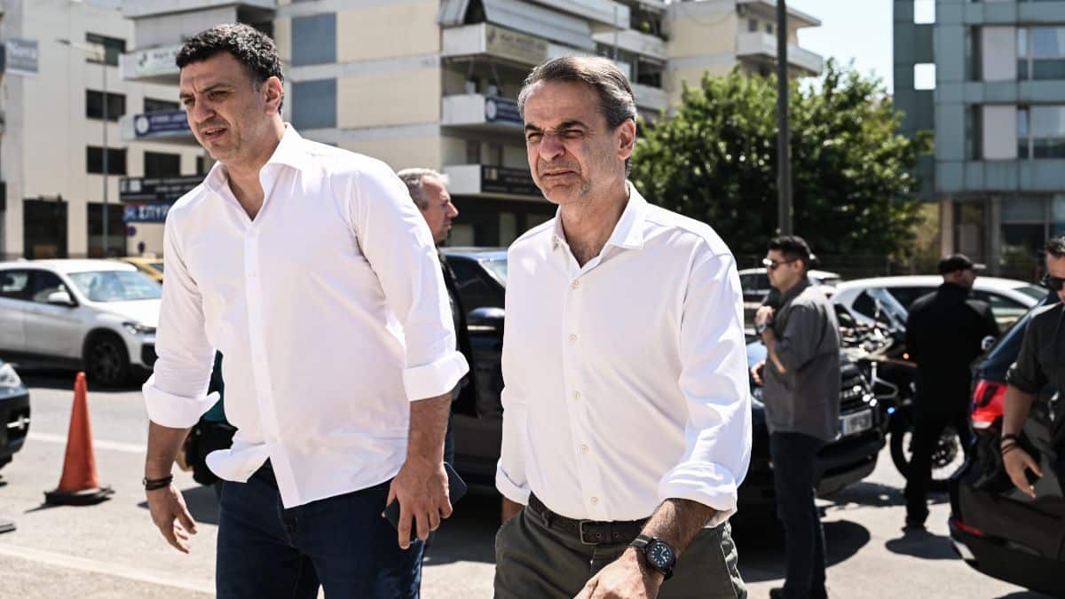 Κυριάκος Μητσοτάκης: Ενημερώθηκε για τις φωτιές στο Συντονιστικό Κέντρο Επιχειρήσεων – Έγινε σχεδιασμός για το «αύριο»