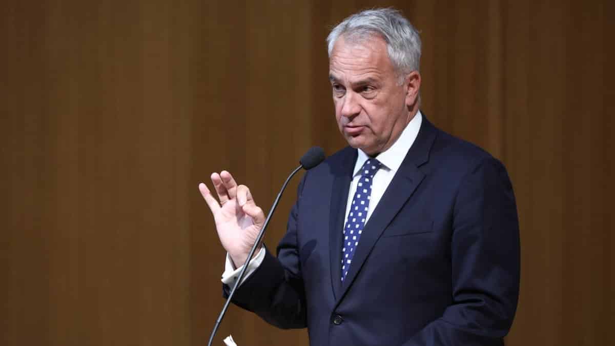 Μάκης Βορίδης: «Η προσωπική μου άποψη είναι αρνητική για τον γάμο των ομοφυλόφιλων»