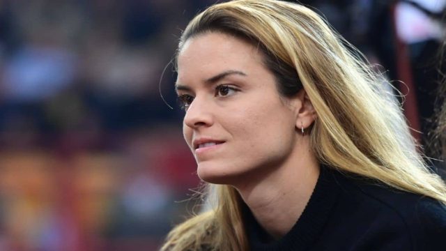 Κρίμα κι άδικο Μαρία: Αδιανόητο «μπλακ άουτ» της Σάκκαρη και αποκλεισμός με το… καλημέρα από το Wimbledon (video)