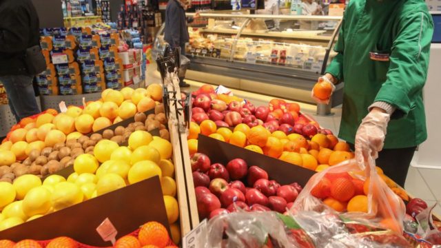 Market Pass: Στο ταμείο σήμερα (3/7) για την πληρωμή της τελευταίας δόσης – Το SMS που θα λάβετε (video)