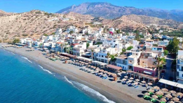 Το πιο ζεστό μέρος της Ευρώπης: Αυτό είναι το ελληνικό χωριό που έχει σχεδόν πάντα καλοκαίρι
