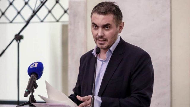 Μιχάλης Χατζηγιάννης: «Άμα ξέρεις πού πας, ξέρεις και πότε πρέπει να φύγεις» – Η αινιγματική επιστολή μετά την ξαφνική παραίτησή του