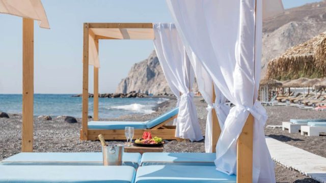 Μπαράζ συλλήψεων σε Τήνο, Σύρο, Ρόδο για καταπατήσεις τουριστικών επιχειρήσεων – Σωρεία παραβάσεων