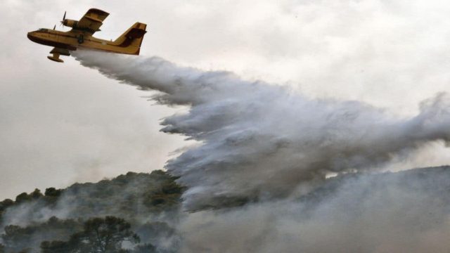 Φωτιά στην Νάξο – Κινητοποιήθηκαν και εναέριες δυνάμεις