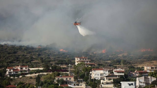 Δήμαρχος Λαυρεωτικής: «Έχουν καεί πάνω από 30.000 στρέμματα σε Κουβαρά, Λαγονήσι, Ανάβυσσο και Σαρωνίδα»