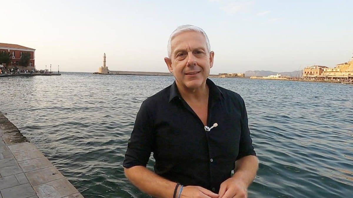 Ξέσπασμα από Τάσο Δούση: «Δημόσιο ξεπούλημα και μια ξεφτίλα ελληνική χωρίς…»