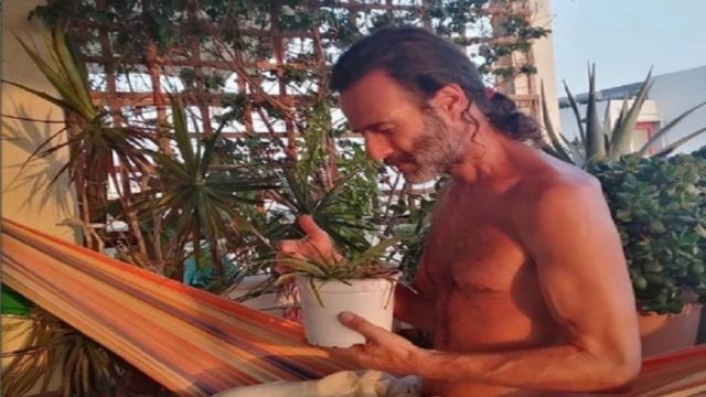 «Μήπως τελικά οι εξωγήινοι είμαστε εμείς οι άνθρωποι;» – Μήνυμα “γροθιά” του Θανάση Ευθυμιάδη για τις πυρκαγιές στη χώρα μας τα τελευταία 24ωρα (Video)