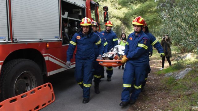 Σοκ στην Τέλενδο: Τουρίστας έπεσε σε χαράδρα καθώς έκανε πεζοπορία και σκοτώθηκε