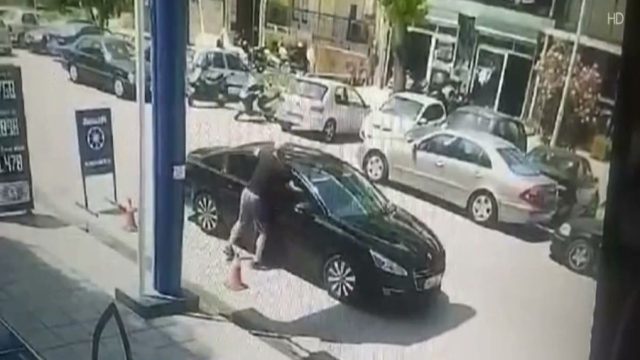 Bίντεο ντοκουμέντο: Η στιγμή που o δράστης πυροβολεί και σκοτώνει τον 51χρονο στη Θεσσαλονίκη – Προσοχή σκληρές εικόνες