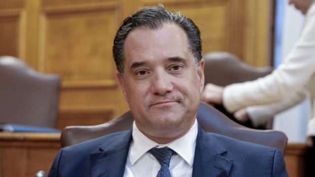Ο Άδωνις Γεωργιάδης ξεκαθαρίζει για 16ωρη εργασία: «Η ελάχιστη ανάπαυση δεν μπορεί να είναι κατώτερη των 11 συνεχών ωρών»