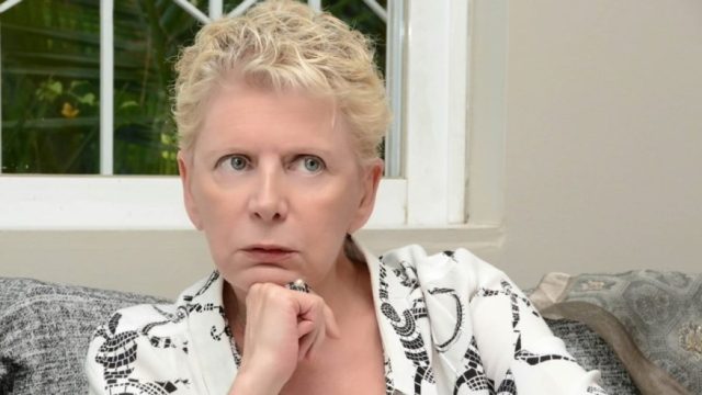 «Πολύ θα το ήθελες να σε βιάσουν παλιοσασχήμια» – Η ντροπιαστική ανάρτηση για την Έλενα Ακρίτα και η απάντησή της (photo)
