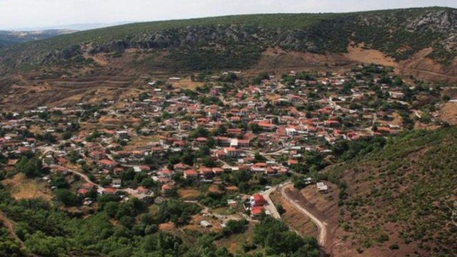 Ετοιμάζουμε βαλίτσες: Αυτό είναι το ελληνικό χωριό όπου οι κάτοικοι έχουν εισόδημα από 30.000 έως 100.000 ευρώ και δεν ξέρουν τι θα πει φτώχεια!