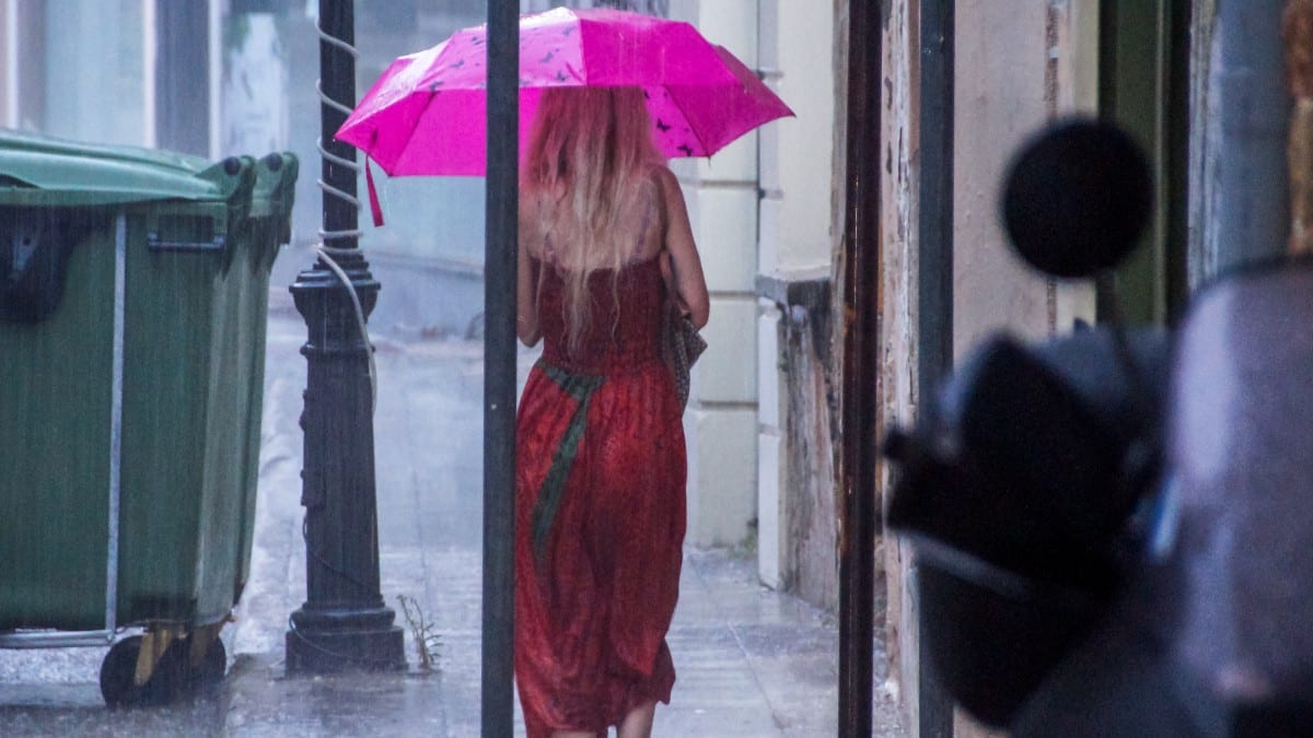 Καιρός σήμερα 31/8: Με 34άρια και… νερό μας αποχαιρετά το καλοκαίρι – Πού θα βρέξει (video)