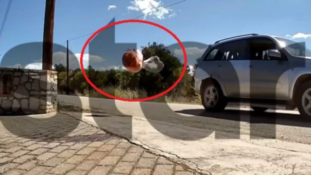 Βίντεο-ντοκουμέντο: Η στιγμή που ο δήμαρχος Ναυπλίου πετάει περιττώματα στο σπίτι πολιτικού του αντιπάλου