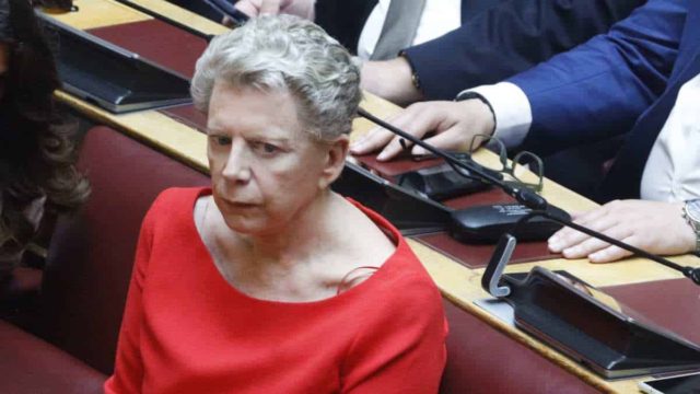 Τόσα παίρνουν οι βουλευτές: Η Έλενα Ακρίτα δημοσίευσε το εκκαθαριστικό και τα ποσά προκαλούν ζάλη