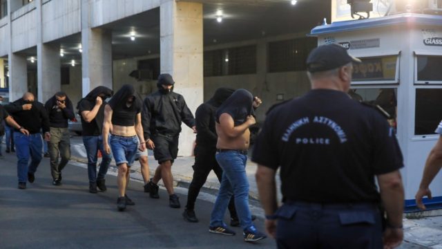 Νέα Φιλαδέλφεια: Νέες καρατομήσεις στην ΕΛ.ΑΣ. για τα φονικά επεισόδια – Ξηλώθηκαν δύο Ταξίαρχοι και τρεις Αστυνομικοί Διευθυντές