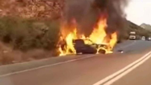 Τραγωδία στην Φωκίδα: Νεκρή γυναίκα από φωτιά σε αυτοκίνητο μετά από τροχαίο