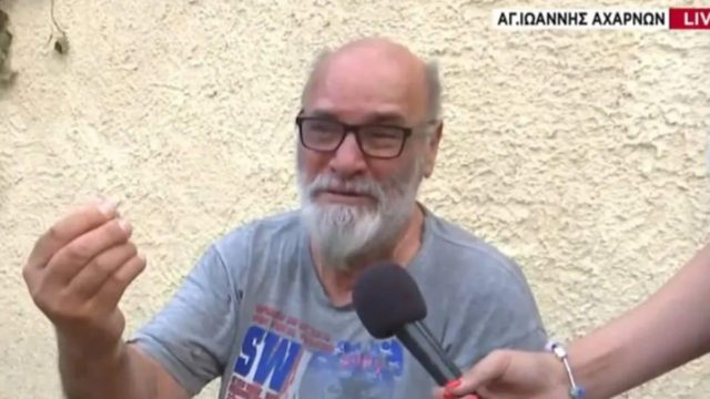 Φωτιά στη Φυλή: «Κατέρρευσε» στην κάμερα του ΣΚΑΙ για το καμένο σπίτι του