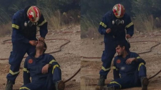 Έχουμε μόνο ο ένας τον άλλον: Πυροσβέστης βοηθά συνάδελφό του μέσα στις φλόγες της Πάρνηθας
