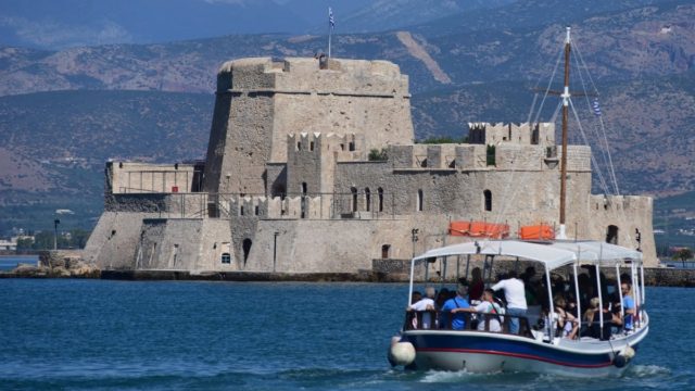 Η Φωτογραφία της Ημέρας: Το ιστορικό φρούριο Μπούρτζι στο Ναύπλιο άνοιξε ξανά τις πύλες του