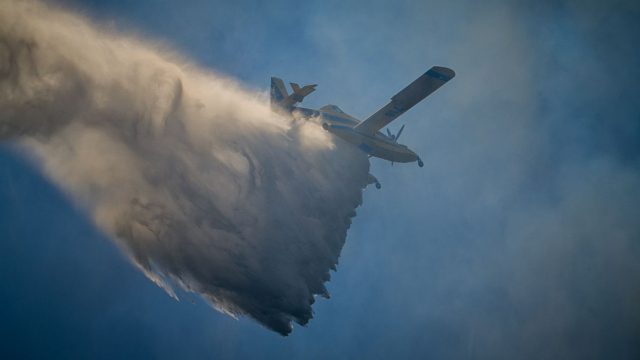 Συναγερμός στην Εύβοια: Μεγάλη φωτιά στην Κάρυστο – Συνδράμουν εναέρια μέσα (photo)