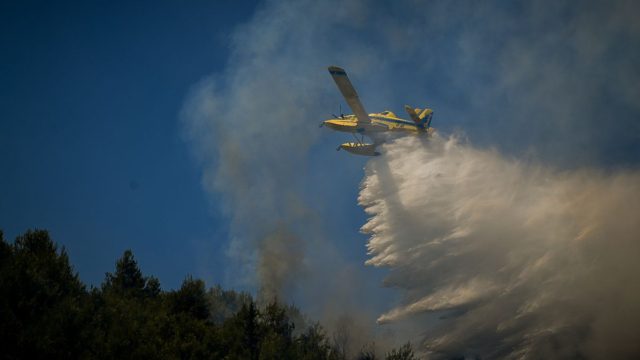 Φωτιές: Πολύ υψηλός κίνδυνος πυρκαγιάς αύριο 13/8 – Ποιες περιοχές είναι στο κόκκινο (χάρτης)