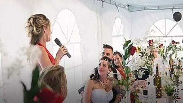 Η αδελφή της νύφης κατέστρεψε το γλέντι του γάμου – Η αποκάλυψη του μεγάλου μυστικού (photo)