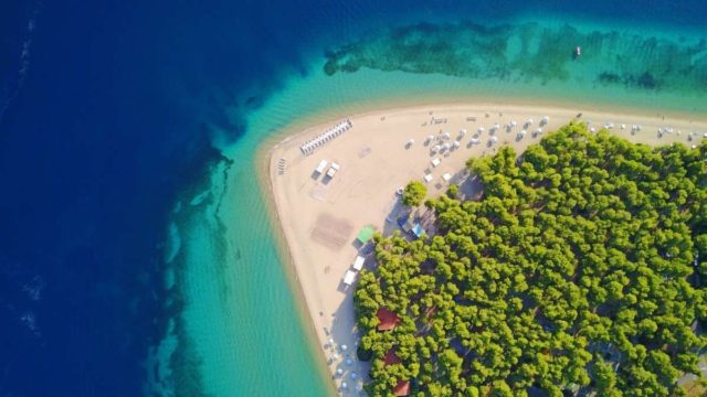 Γρεγολίμανο: Μαγευτική και αμμουδερή γωνία – Η πιο εξωτική παραλία λίγα χιλιόμετρα από το κέντρο της Αθήνας!