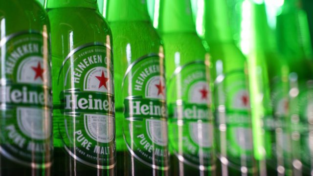 Heineken: Πούλησε για 1 ευρώ τις 7 ζυθοποιίες της και αποχωρεί οριστικά από τη Ρωσία