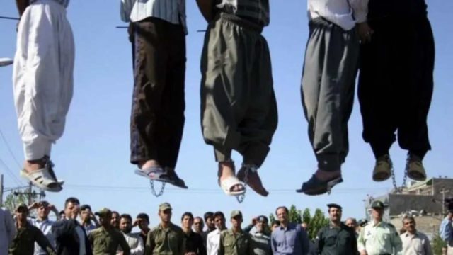 Ιράν: Εκτέλεσαν 5 άνδρες για τον βιασμό μίας γυναίκας – Διπλασιάστηκαν οι απαγχονισμοί μέσα σε έναν χρόνο