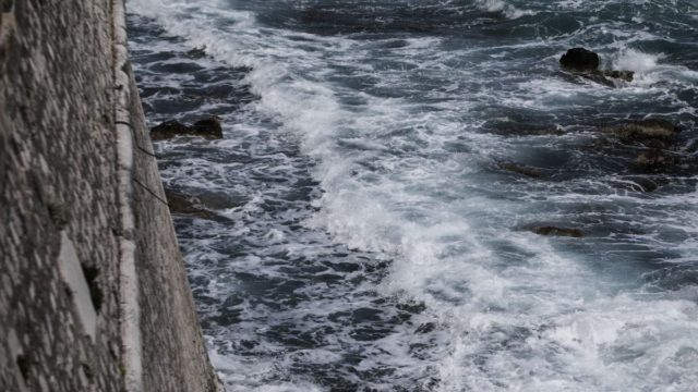 Καιρός σήμερα 11/8: Μελτέμια έως 7 μποφόρ, βροχές μέχρι και στην Αττική – Πού θα έχουμε φαινόμενα