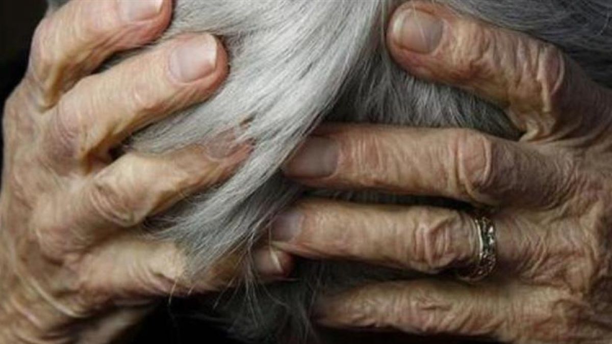 Καλαμάτα: Έδεσαν 82χρονη μέσα στο σπίτι της για να της πάρουν 500 ευρώ που ήταν οι οικονομίες της
