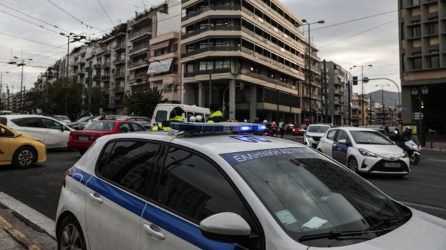 Έκλεισε το κέντρο της Αθήνας – Εκτροπή κυκλοφορίας στην Κηφισίας λίγο πριν το Χίλτον (χάρτης)