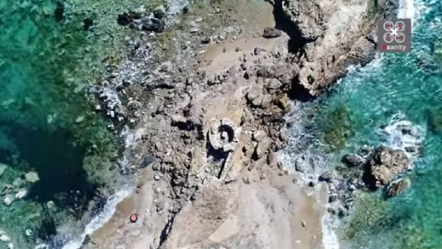 Μικροσκοπικοί παράδεισοι: Τρεις ανέγγιχτες, μικρές, “κρυφές” παραλίες της Αττικής που βλέπουν Αιγαίο και δεν τις ξέρει πολύς κόσμος (Video)