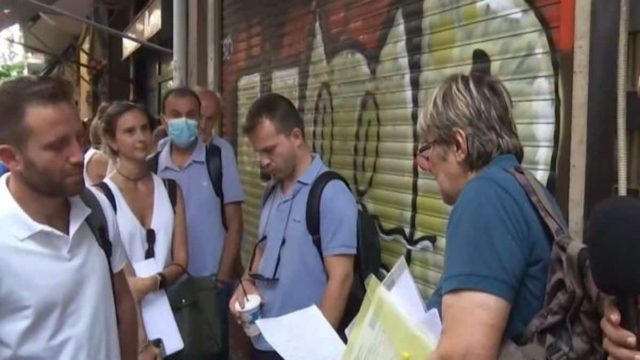 Αδιανόητη ταλαιπωρία στο Κτηματολόγιο Αθηνών: Ουρές από τις 4 τα ξημερώματα για να εξυπηρετηθούν – Ως και 12 ώρες αναμονή (video)