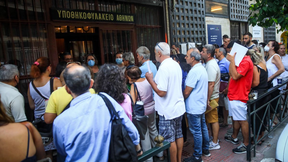 «Σίριαλ» το Κτηματολόγιο Αθηνών: «Ορισμένοι παίρνουν νωρίς νούμερα και τα πουλάνε», λέει ο Γ.Γ. της ΠΟΜΙΔΑ
