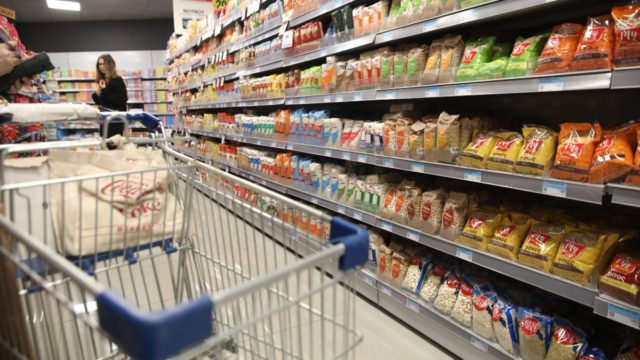 Άρχισε η αντίστροφη μέτρηση για το Market Pass: Πότε ανοίγει η πλατφόρμα για νέες αιτήσεις – Τα κριτήρια για τους δικαιούχους (video)