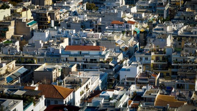 ΑΑΔΕ: Περνάει από «κόσκινο» 2.500 μεταβιβάσεις ακινήτων – Έρχονται πρόστιμα
