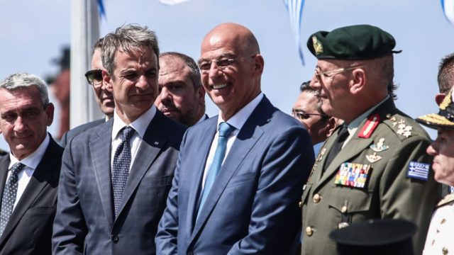 Δένδιας από Τήνο: Υπερασπιζόμαστε ανεπιφύλακτα την εδαφική μας ακεραιότητα