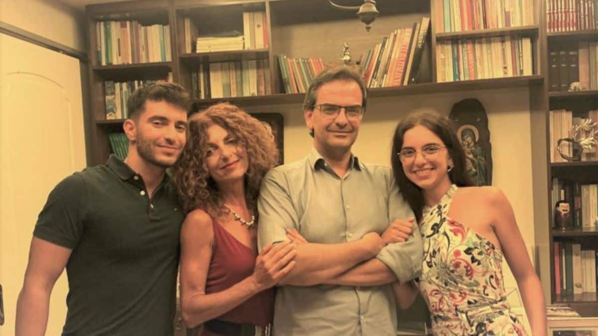 Οικογενειακή υπόθεση: Μητέρα, πατέρας, γιος και κόρη είναι μαζί φοιτητές στο Πανεπιστήμιο Κρήτης