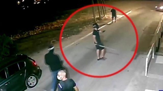 Νέα Φιλαδέλφεια: Το βίντεο που «κάρφωσε» τον οπαδό για τον οποίο εκδόθηκε ένταλμα σύλληψης – Το ιστορικό εμπλοκής του σε επεισόδια με οπαδικά κίνητρα