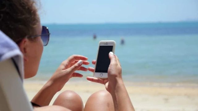 Εκατομμυριούχος από την ξαπλώστρα; Σου έχουμε τη λύση για διακοπάρες διαρκείας!