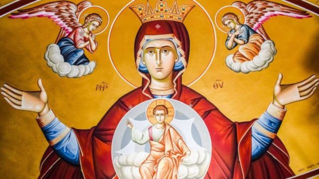 «Ύστερα από αγρυπνία 7 ωρών, εμφανίστηκε μπροστά μου, εντελώς ξαφνικά, η Υπεραγία Θεοτόκος, μέσα σε ολόλαμπρο φως!» – Η διήγηση “θαύματος” με δάκρυα στα μάτια 21 χρόνια μετά