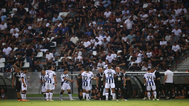 Τούμπα: Πέντε συλλήψεις πριν το ματς του ΠΑΟΚ για ναρκωτικά, μαχαίρια και φωτοβολίδες
