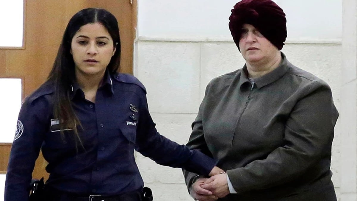 «Αυτό θα σας βοηθήσει για τη νύχτα του γάμου» – Πρώην διευθύντρια κακοποιούσε σ@ξου@λικ@ μαθήτριες σε εβραϊκό σχολείο στην Αυστραλία (photo)